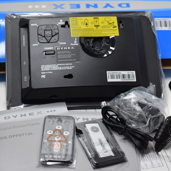 New Dynex 7” Digital Picture Frame with Remote DX-DPF07-12L Item Never Used - Picture 7 of 8